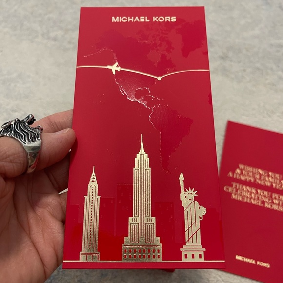 Brand New 6-Pack Michael Kors Gift Giving Envelopes For Love & Care In Gold/Red - Picture 2 of 8